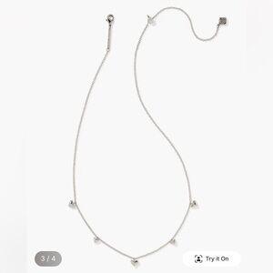 BNWT Kendra Scott 🤍 Phoebe Heart 🩶Necklace